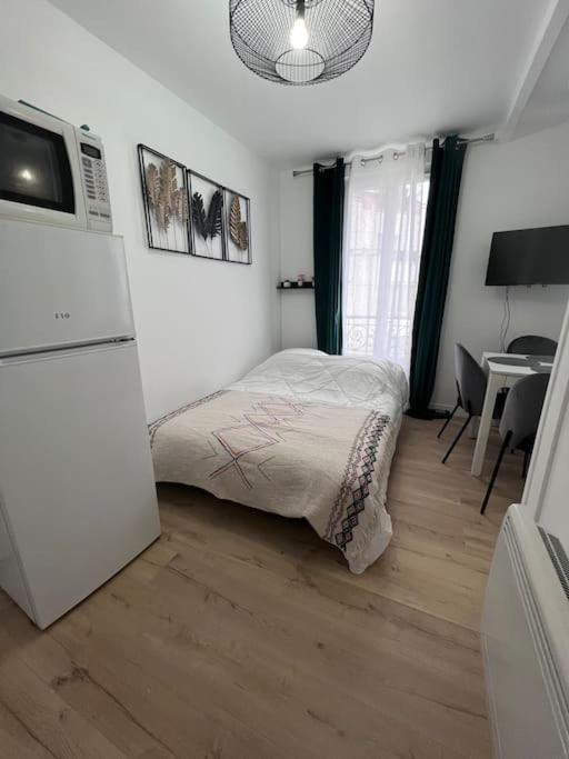 Studio A Deux Pas De Paris Apartment Levallois-Perret Exterior photo